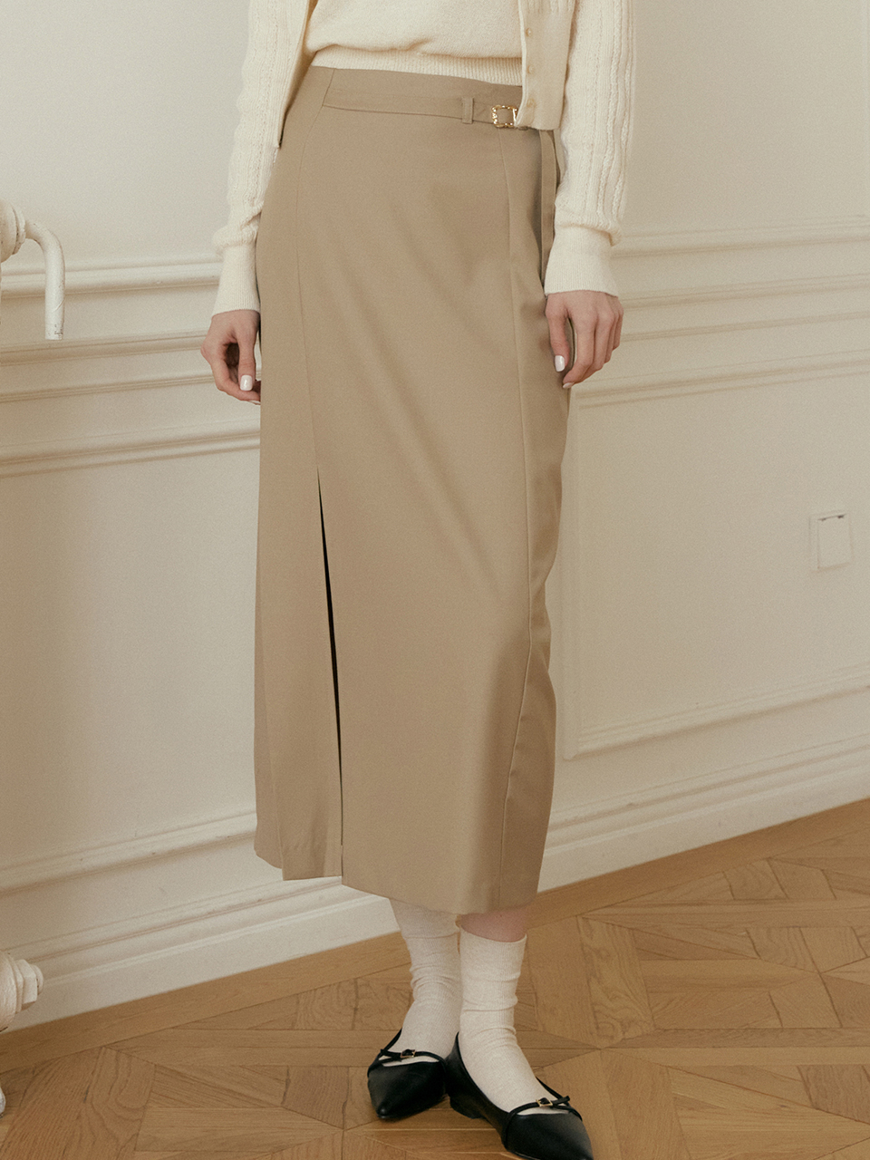 comos 1050 pencil slit skirt (beige)  (2월 29일 예약배송)
